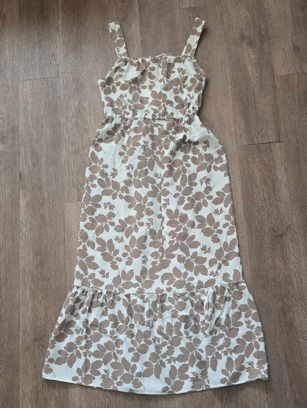 Neutral Floral Tie-Front Maxi Sundress - Picture 4 of 6